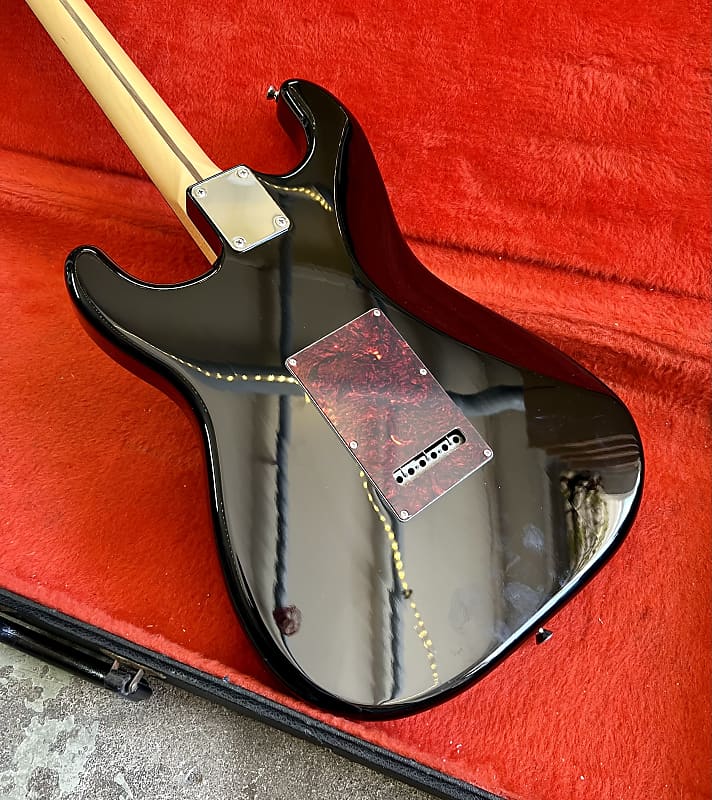 MIJ Fender Hybrid II Stratocaster 2022 - Blackie JAPAN | Reverb MIJ Fender Hybrid II Stratocaster 2022 - Blackie JAPAN | Reverb