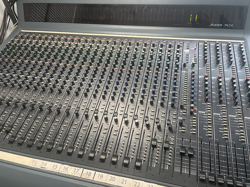 !!1 MORE DAY!! 1995 Alesis X2 24 X 8 X 2 inline analog Reverb