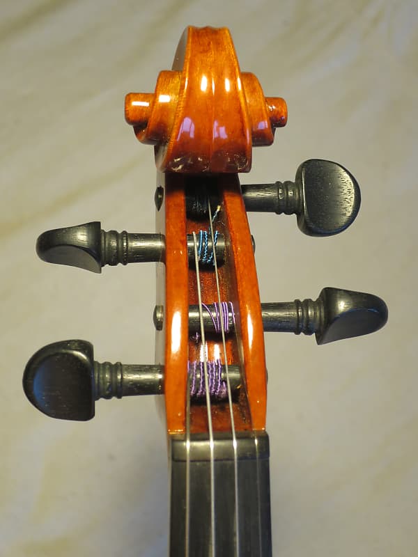 Suzuki Violin No. 330 (Intermediate), 4/4, Japan - Full | Reverb Suzuki Violin No. 330 (Intermediate), 4/4, Japan - Full | Reverb