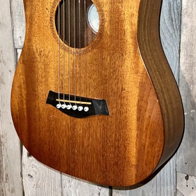 Taylor 305 M GB 2002 Natural, Original Baby Taylor Made in
