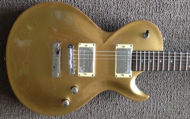STRETTAVITA BLONDEBOARD GOLDTOP - READY TO SHIP – DZPL