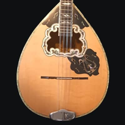 Bouzouki kotses taximi image 1