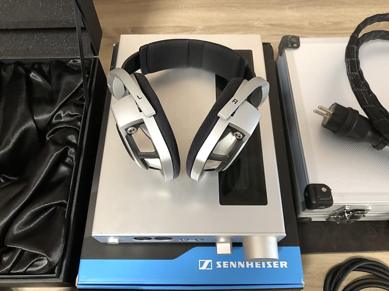 Sennheiser HD 800 Headphones + Amplifier hdvd 8000 gold cables box image 1