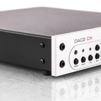Benchmark DAC2 DX DAC; D/A Converter; Silver; Remote (Re-Manufactured) image 2