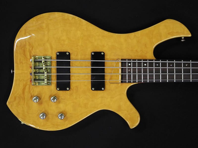 w*6様 edwards BASS IV E-T-90B IV tetsuya hqdefault.jpg