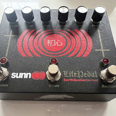 EarthQuaker Devices Sunn O))) Life Pedal Octave Distortion + Booster V3 2022 - Present - Black / Red for sale