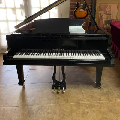 Baby grand piano, marca steinlager, 5’8” image 2