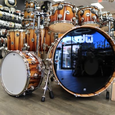 DW Collector's Series Exotic Standard Maple 6-Piece Shell Pack 8/10/12/14/16/22 (Natural To Burnt Toast Fade over African Chen Chen w/ Nickel Hardware) image 10