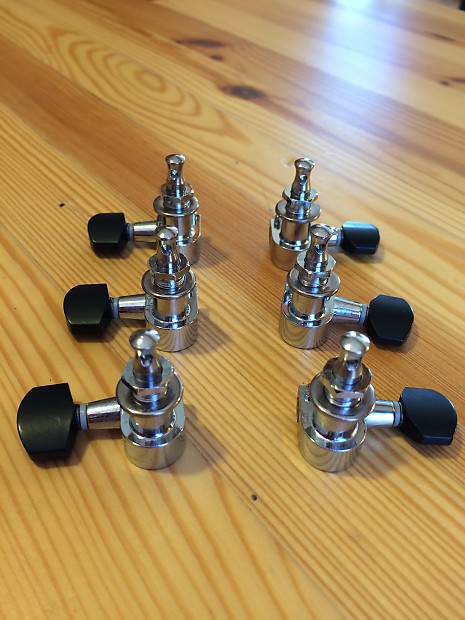 Godin on sale locking tuners
