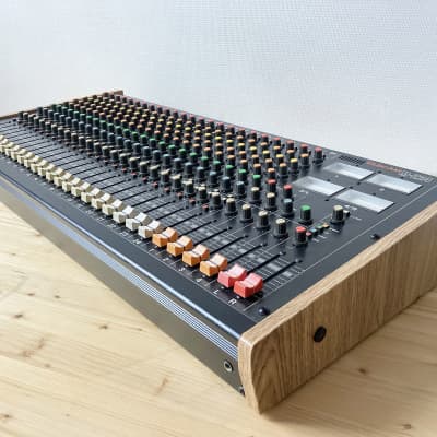 新品❤️TASCAM★M-224★madeinJapan★New Withbox TASCAM M-224 - 24 channel mixer (Made in Japan) | Reverb Poland