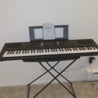 Yamaha PSR-EW310 76-Key Portable Keyboard 2020 - Present - Black