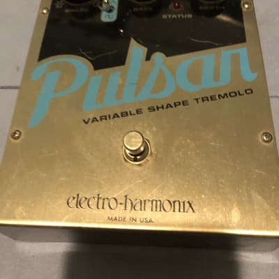 Electro-Harmonix Pulsar