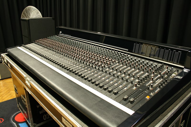 36chアナログミキサー　PEAVY MARK VIII series 3600 36chアナログミキサー PEAVY MARK VIII series 3600 Peavey MARK