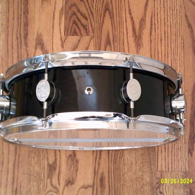 Pacific PDP Series 804 14 X 5 Snare Drum, Hardwood Shell, Gloss Black - Clean! image 3