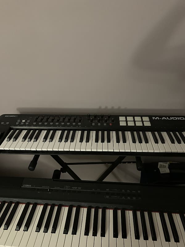 MAudio Oxygen 61 MkIV USB MIDI Controller Keyboard Reverb