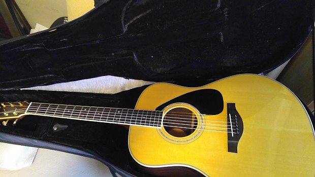 Yamaha LL16M Jumbo Acoustic Guitar Natural image 1