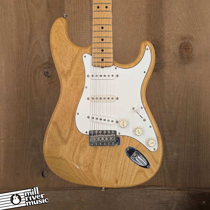 Fender MIJ '68 Stratocaster Reissue – 1998 Natural Finish w/ Tweed Case
