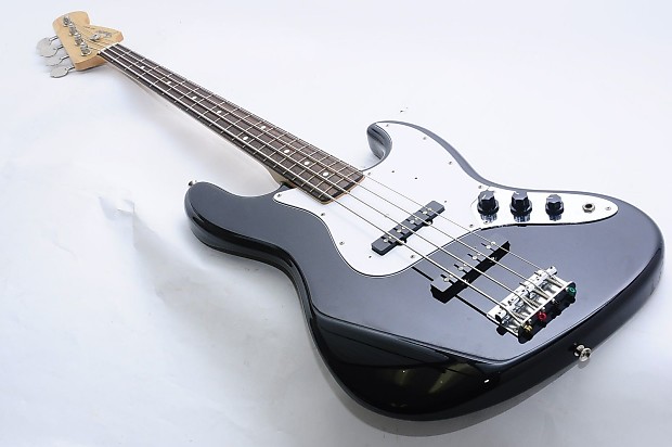 ベース fender jazz bass JD serial fender jazz bass JD serial