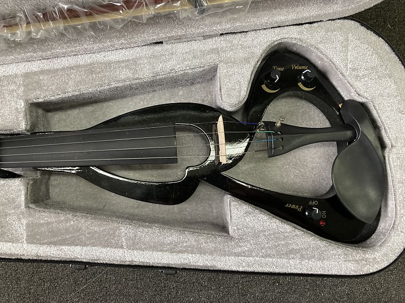 Barcelona store electric violin