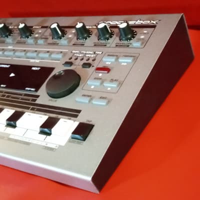 Roland MC-303 Groovebox 1990 - 1998 | Reverb