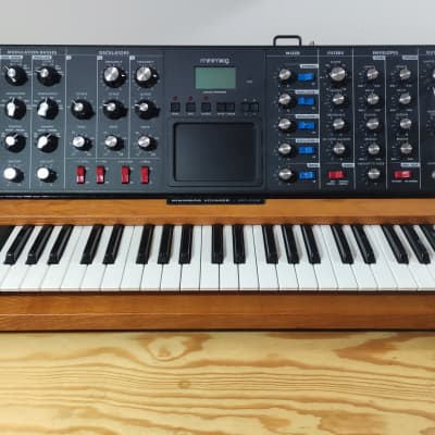 Moog Minimoog Voyager Performer Edition 44-Key Monophonic Synthesizer 2002 - 2015 - Traditional Wood Cabinet