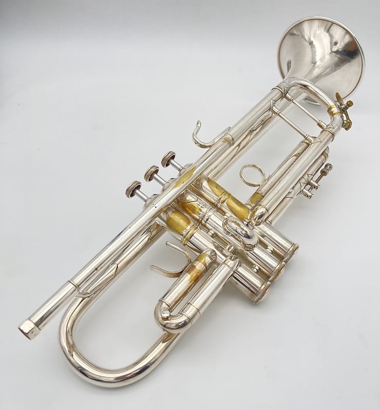 Bach Stradivarius 37 Bb Trumpet 1984 Silver | Reverb