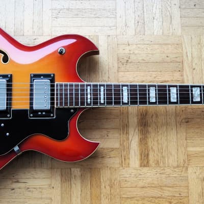 Zerosette SAD 2 V Super "Barney Kessel"-style guitar ~1970 made in Italy image 2