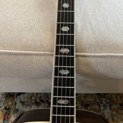 Martin J 40  Acoustic Guitar 2024 - Natural image 11