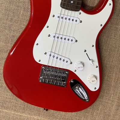 Fender Squier Stratocaster Mini  Red image 1