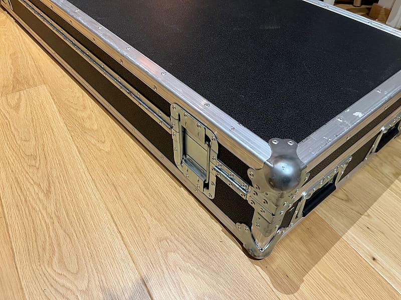 Swisscase Road / Flight Case inn dim 150x50x10cm image 1