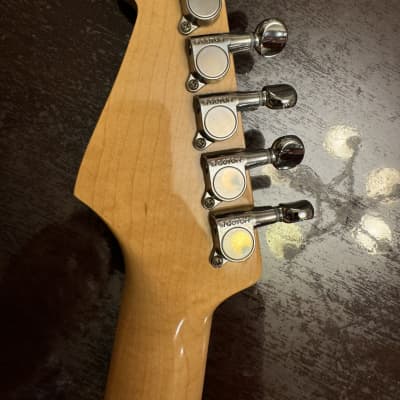 Fender Stratocaster 1987 E Series Fujigen Japan - Lake Placid Blue SPARKLE image 17