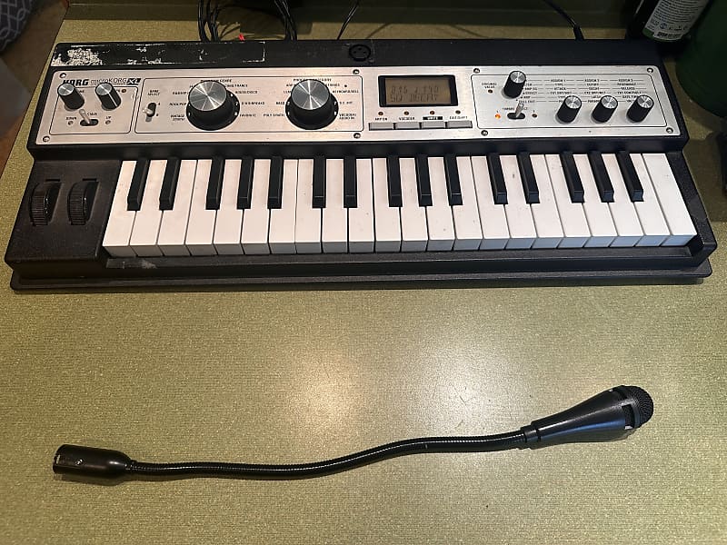Korg MicroKorg XL 37-Key Synthesizer/Vocoder