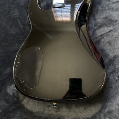 1986 Stinger SBL-10 Electric Bass Guitar image 6