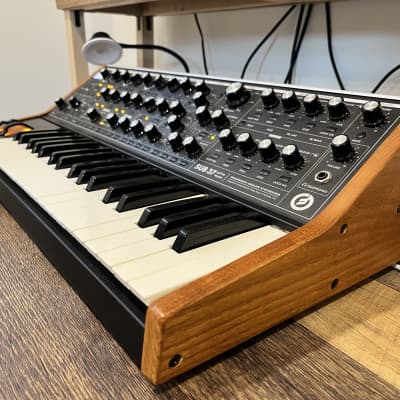 Moog Sub 37 Tribute Edition 2010s - Black