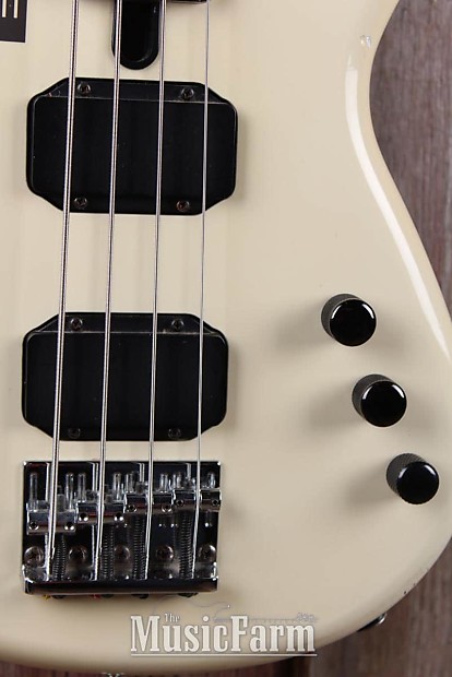 Yamaha Super Edition Motion B MB III 4 String Electric