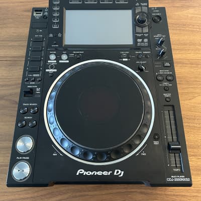 Pioneer CDJ-2000 X 2 with DJM-800 Mixer Black | Reverb