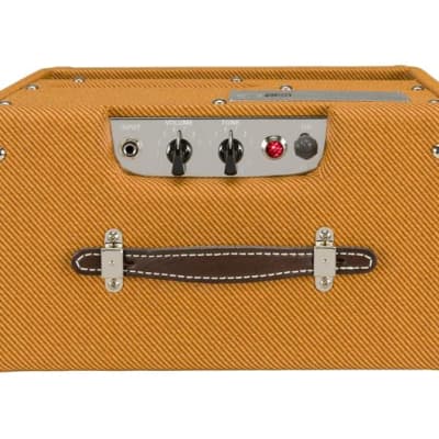 Fender Pro Junior IV 15-watt Guitar Combo Amplifier Lacquered Tweed image 7