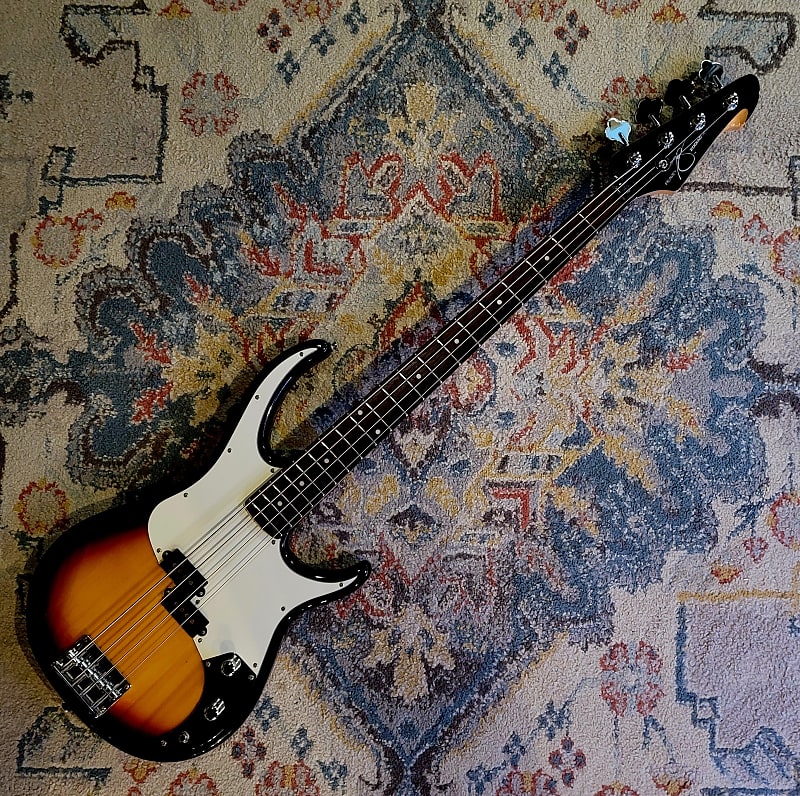 Peavey Zodiac EX Bass - Sunburst - w/ Hard Case | Reverb France