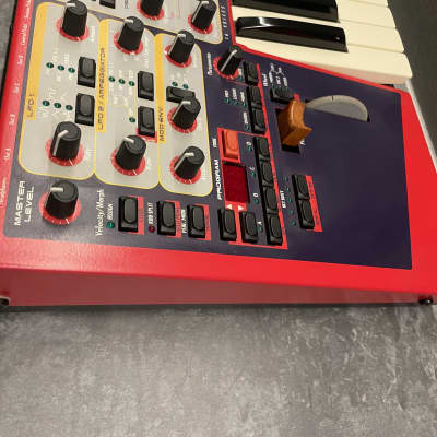 Nord Lead 2 49-Key 12-Voice Polyphonic Synthesizer 1997 - 2003 - Red image 5