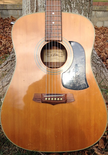 Aria AW200 1988 Vintage Dreadnought Acoustic Guitar w/Gigbag