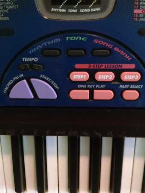 Casio LK 30 Keyboard