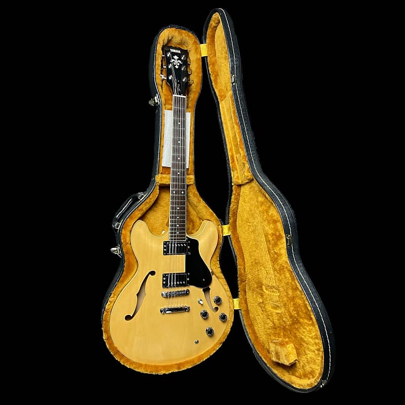 Yamaha SA1100 Semi-Hollow Body Electric Guitar in Natural