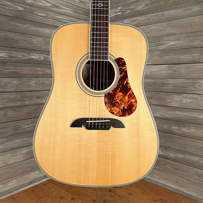 Alvarez MD70EBG Masterworks Dreadnought A/E Natural (1002-SR) | Reverb