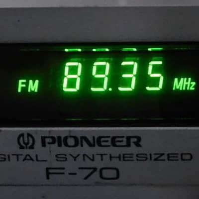 Pioneer F-70 am fm stereo tuner radio image 2