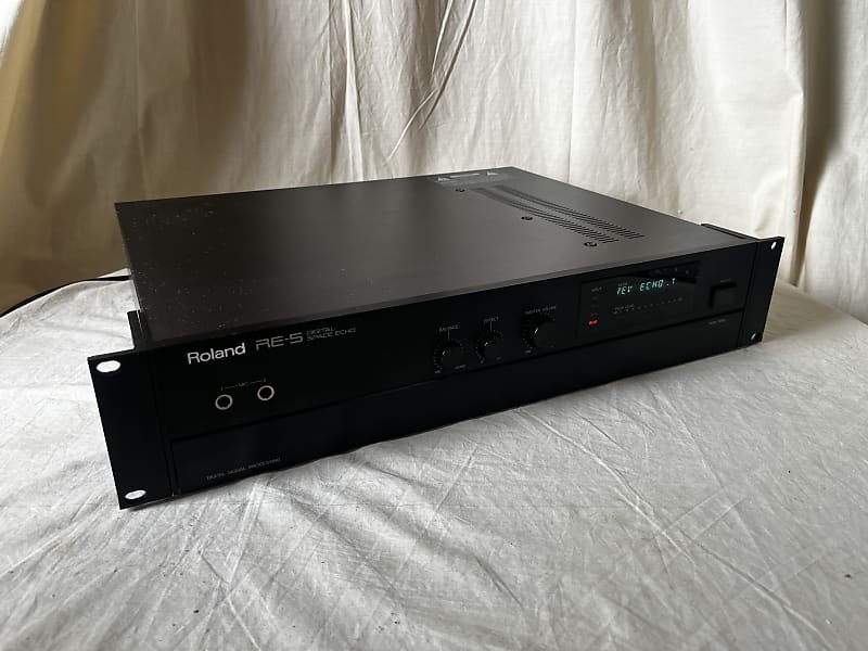 Roland DIGITAL SPACE ECHO RE-5 テープエコー Roland DIGITAL SPACE ECHO RE-5 vintage rack | Reverb