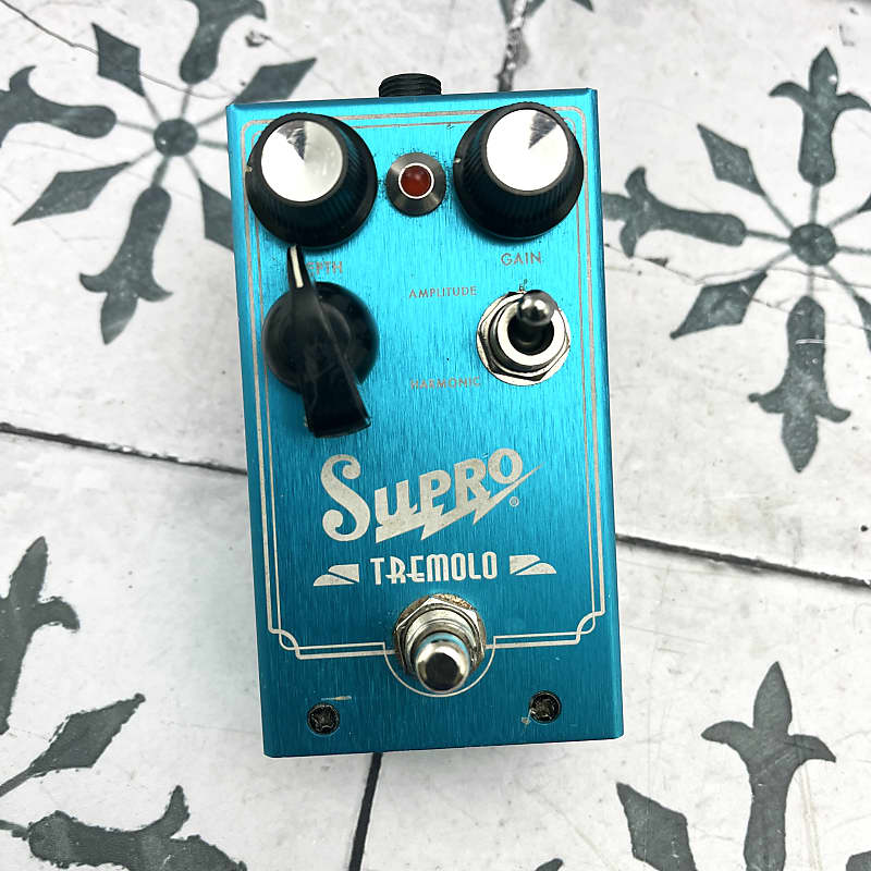 Supro 1310 Tremolo | Reverb Canada