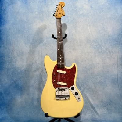 1999 Fender MG69 Mustang Crafted in Japan Vintage White CIJ for sale