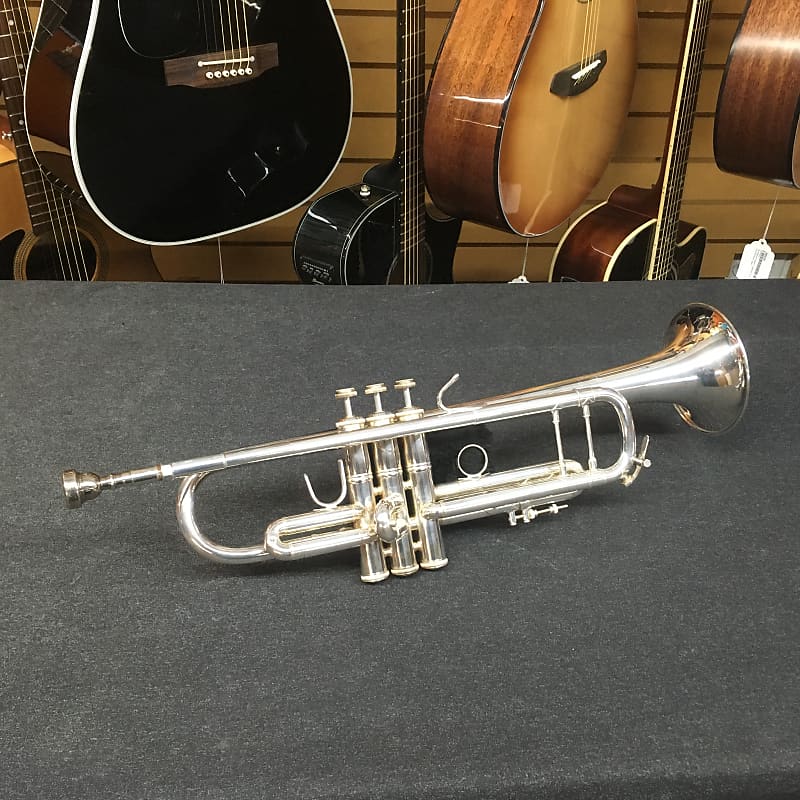 Bach Stradivarius Model 72 Trumpet W/ Protec Semi-Rigid Case | Reverb