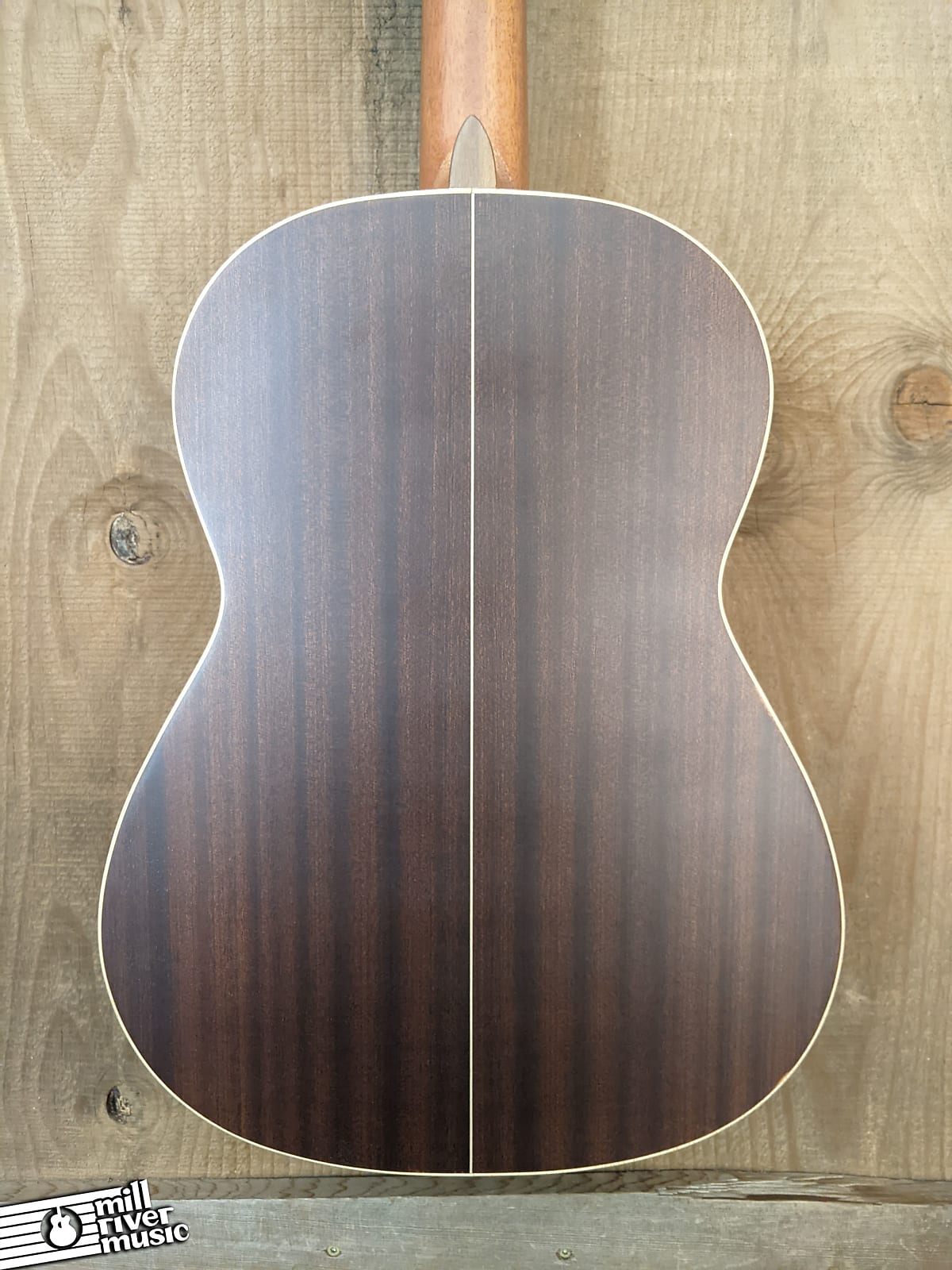 Ortega Traditional Series Cedar Top Nylon String Acoustic Guitar R190 w/Gigbag