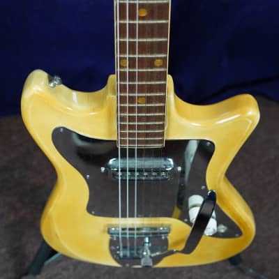 Winston Electric Guitar 1960s White image 6